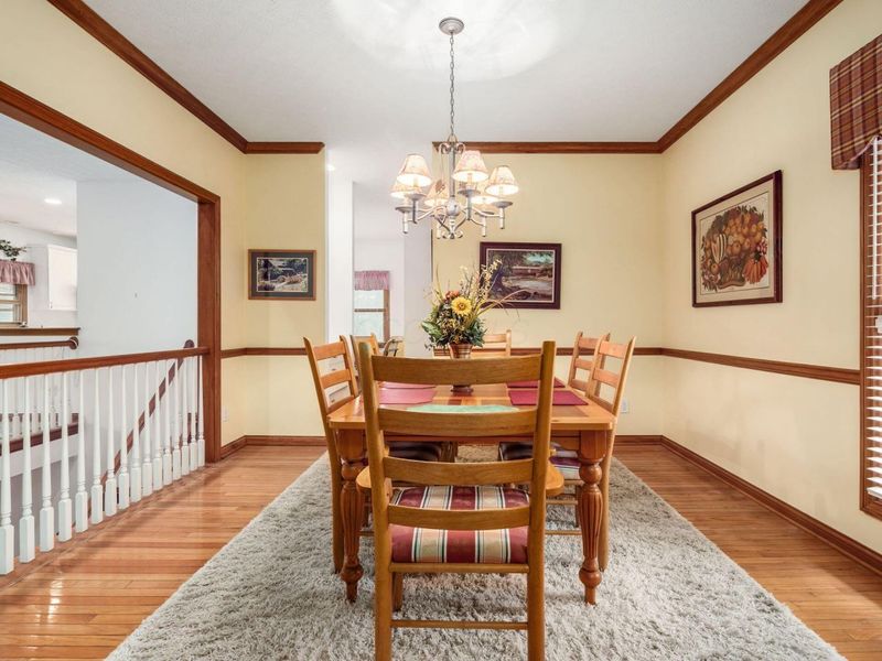 895 Linworth Village Drive , Columbus, OH 43235 Photo 6