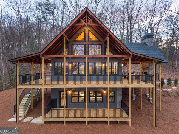 345 Big Oak Lane, Blue Ridge, GA 30513