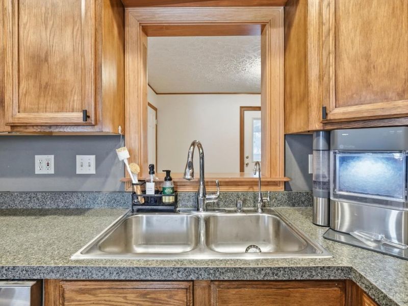 5452 Karen Avenue, Green Township, OH 45248 Photo 15