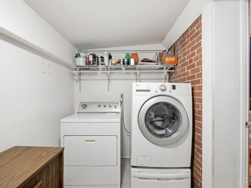 5452 Karen Avenue, Green Township, OH 45248 Photo 27