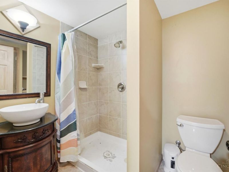 5452 Karen Avenue, Green Township, OH 45248 Photo 45