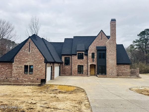 7000 Vaiden Road, Hernando, MS 38632