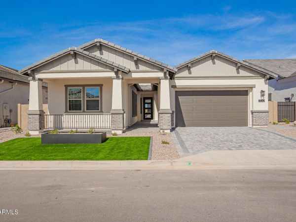 2642 E VIRGINIA Street, Mesa, AZ 85213