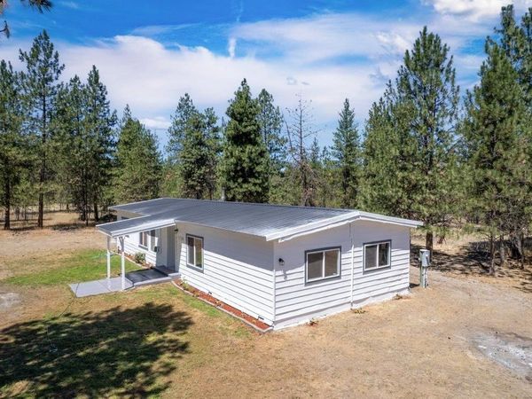 7754 Samuel St, Ford, WA 99013