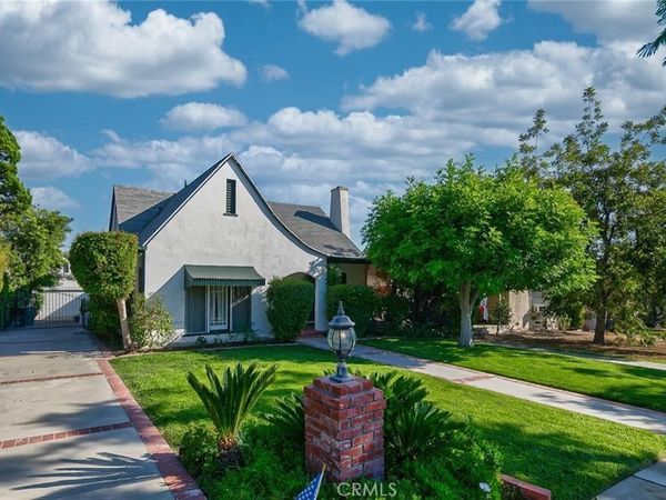 1042 E Tujunga, Burbank, CA 91501