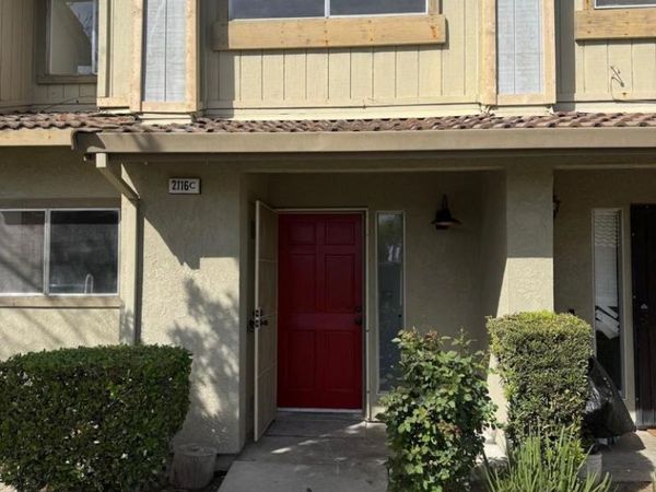 2116 Mt. Vernon Dr., Unit C, Modesto, CA 95350