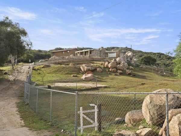 20845 DEERHORN VALLEY RD, Jamul, CA 91935