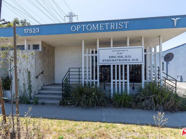 17523 Crenshaw Boulevard , Torrance, CA 90504