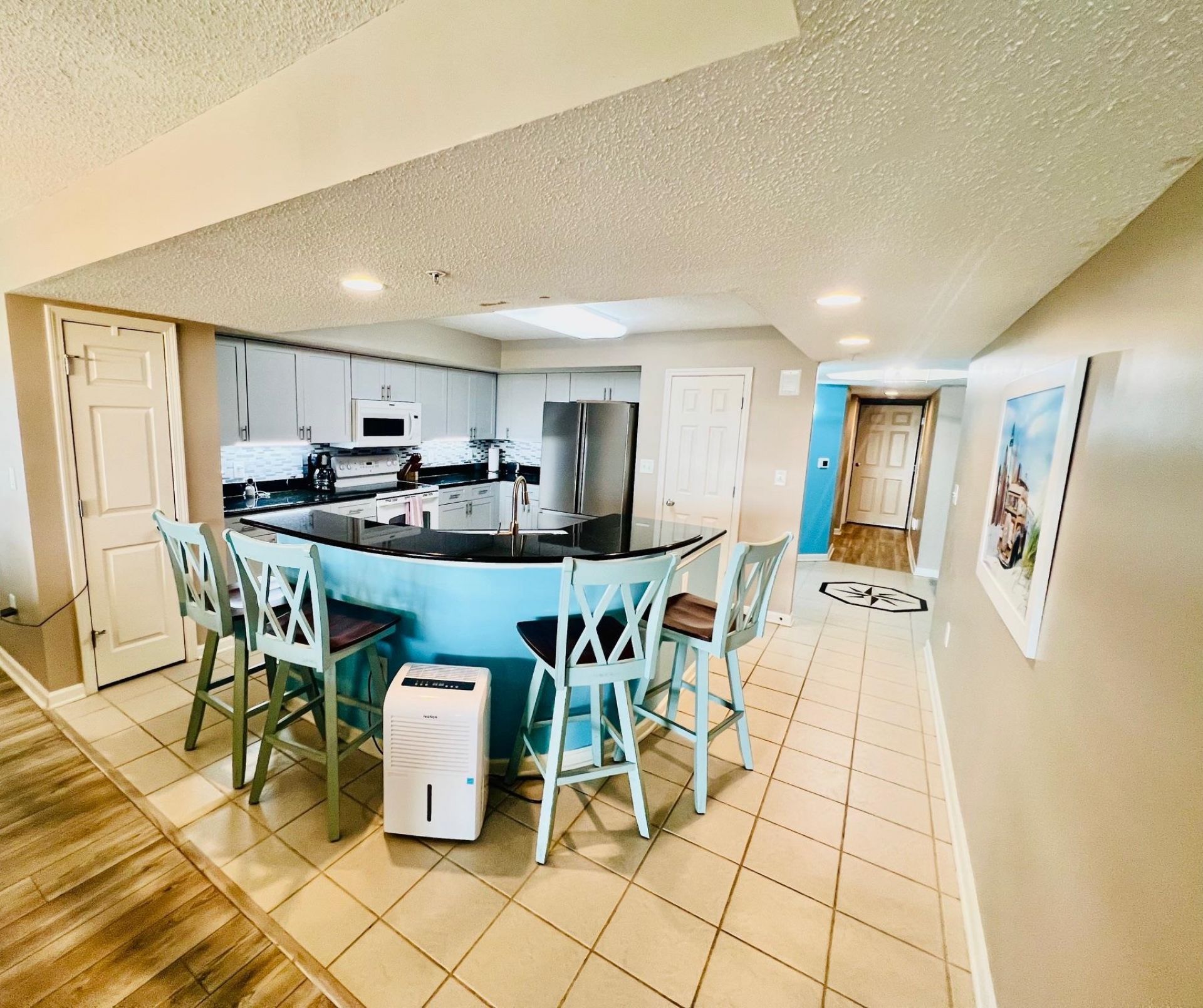 2151 Bridgeview Ct. Photo 6