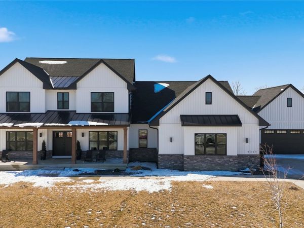 9267 Feather Ridge Pass , Cedar Rapids, IA 52411