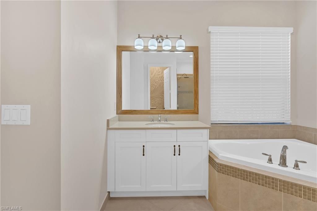 11579 Meadowrun Cir, Fort Myers, FL 33913 Photo