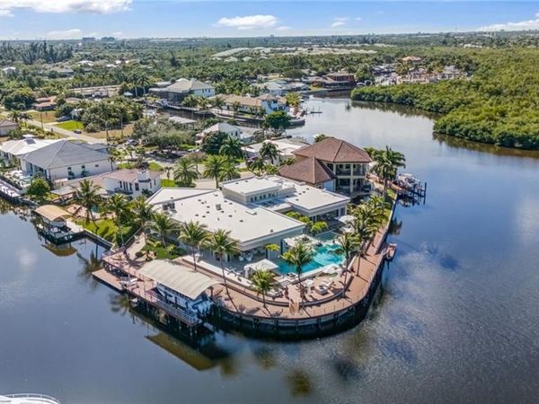 103 Montrose DR, FORT MYERS, FL 33919