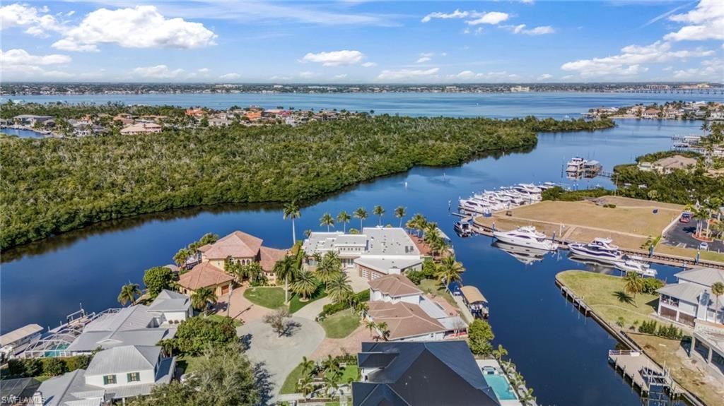 103 Montrose Dr, Fort Myers, FL 33919 Photo