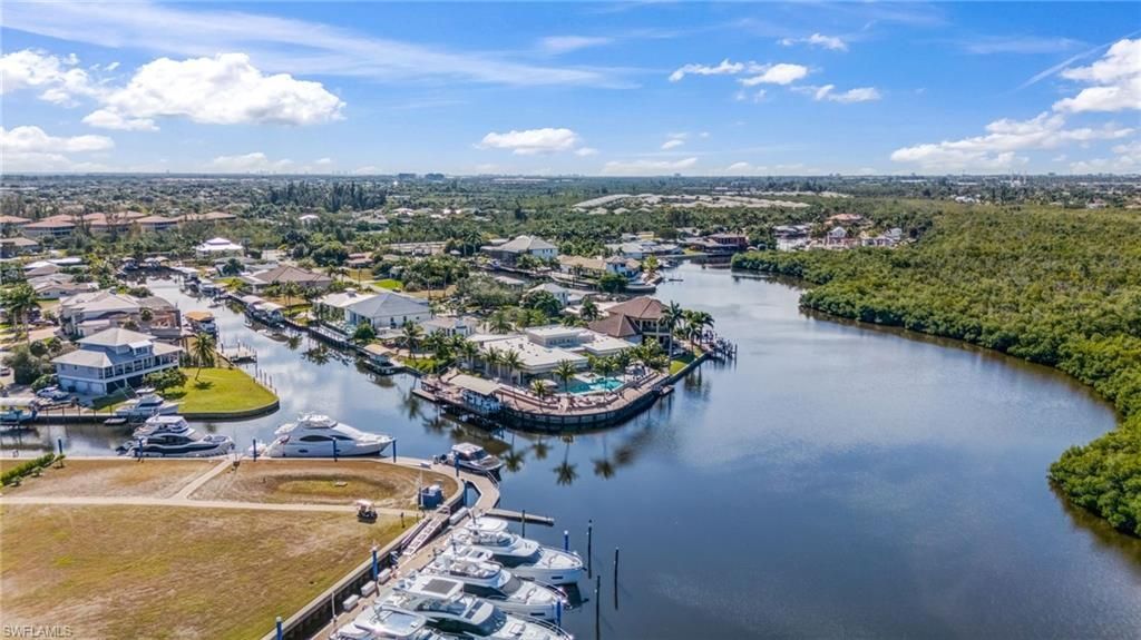 103 Montrose Dr, Fort Myers, FL 33919 Photo