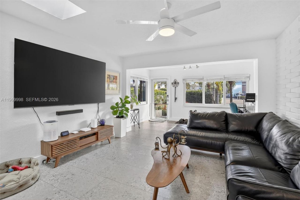 2245 Johnson St , Hollywood, FL 33020 Photo