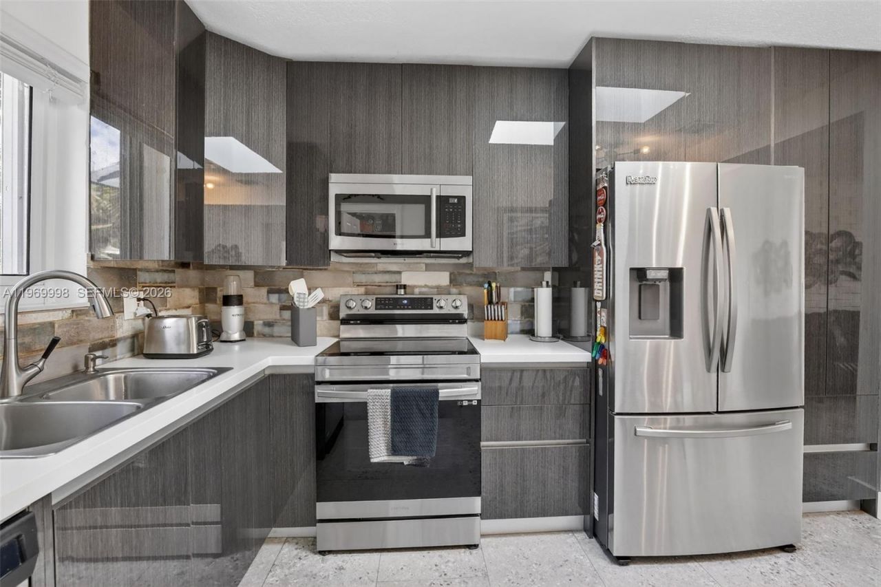 2245 Johnson St , Hollywood, FL 33020 Photo