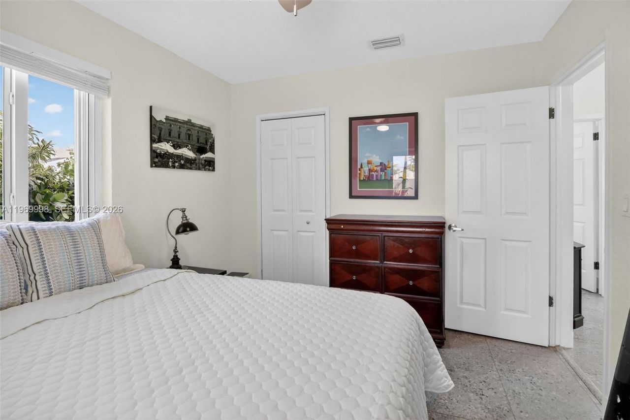 2245 Johnson St , Hollywood, FL 33020 Photo