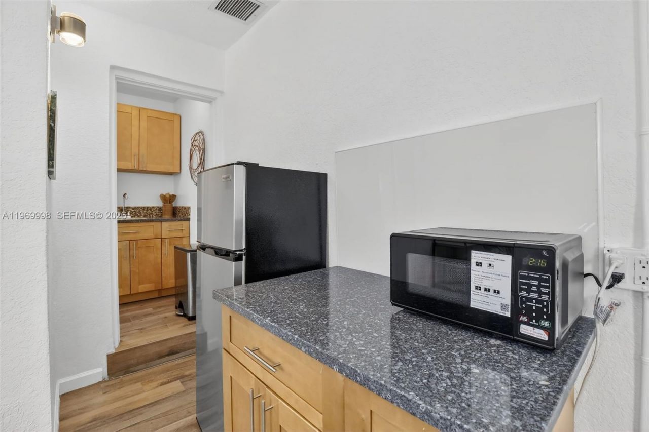 2245 Johnson St , Hollywood, FL 33020 Photo