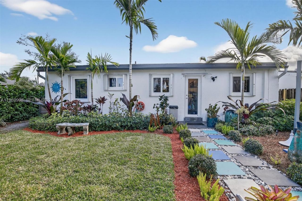 2245 Johnson St , Hollywood, FL 33020 Photo