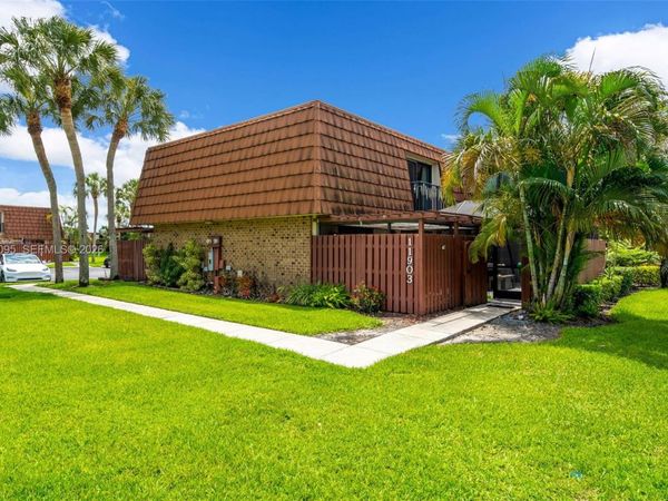 11903 SW 11th Ct , Davie, FL 33325