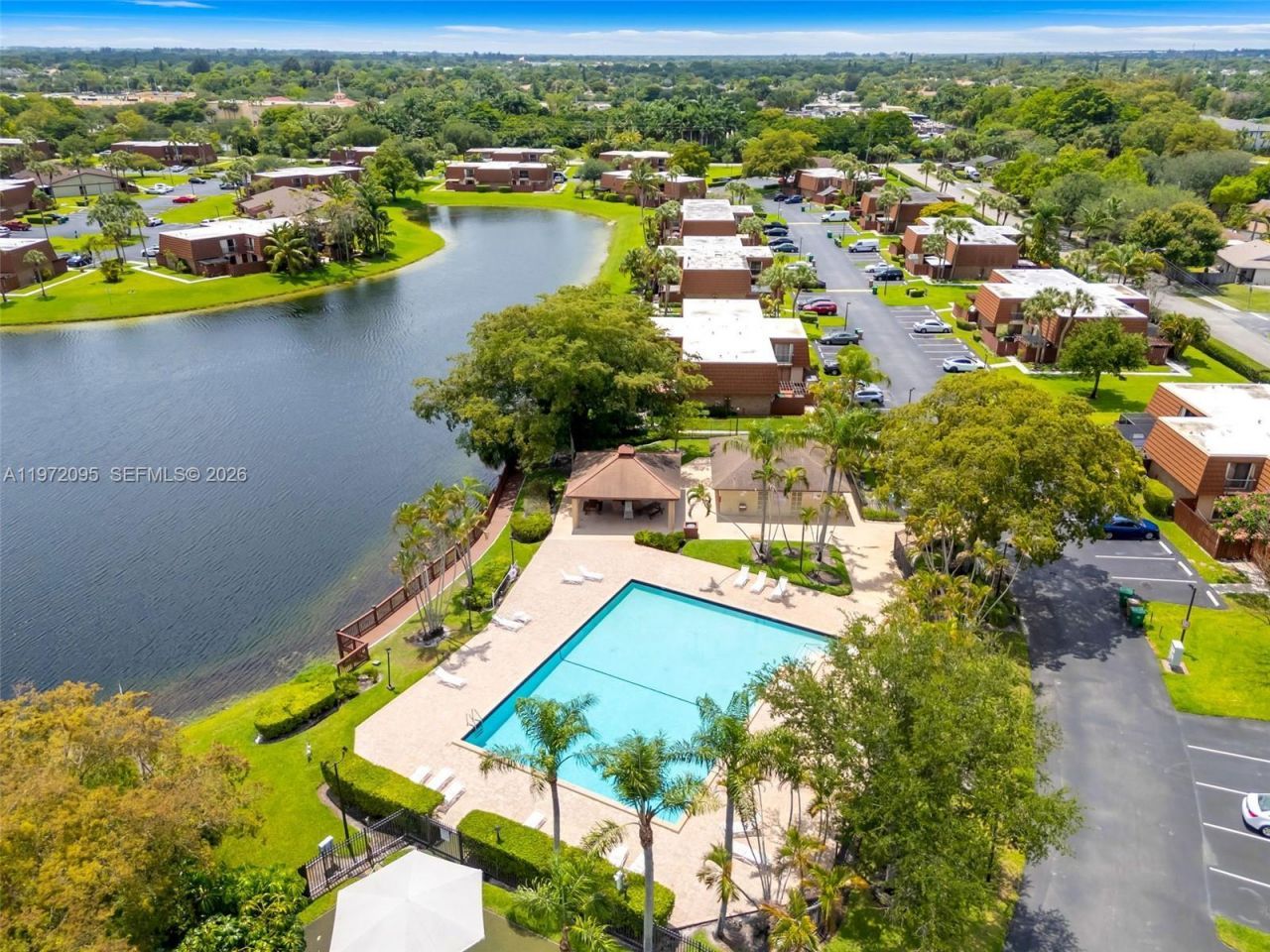 11903 SW 11th Ct , Davie, FL 33325 Photo