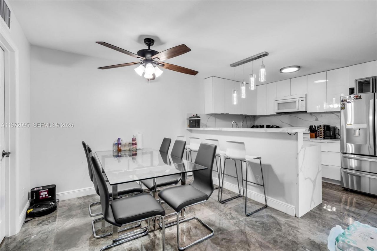 11903 SW 11th Ct , Davie, FL 33325 Photo