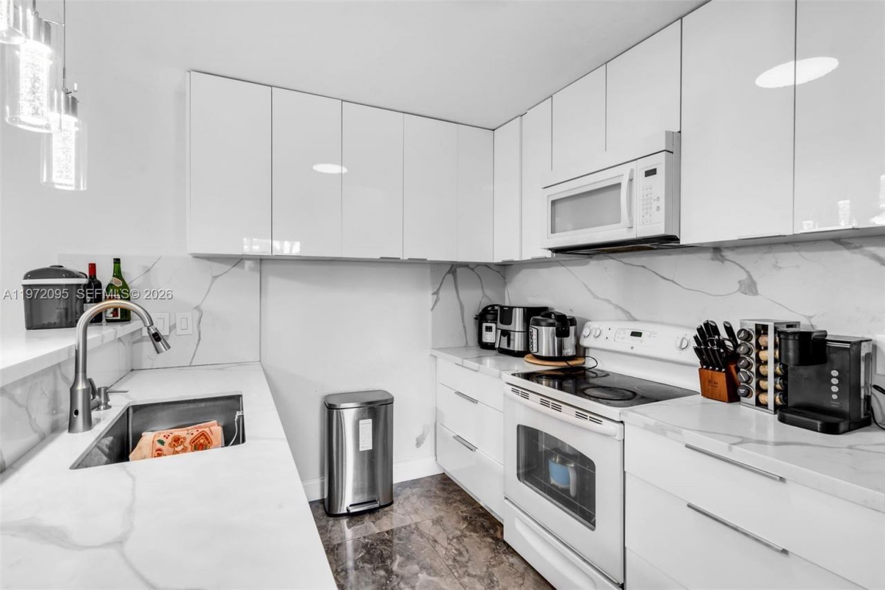 11903 SW 11th Ct , Davie, FL 33325 Photo