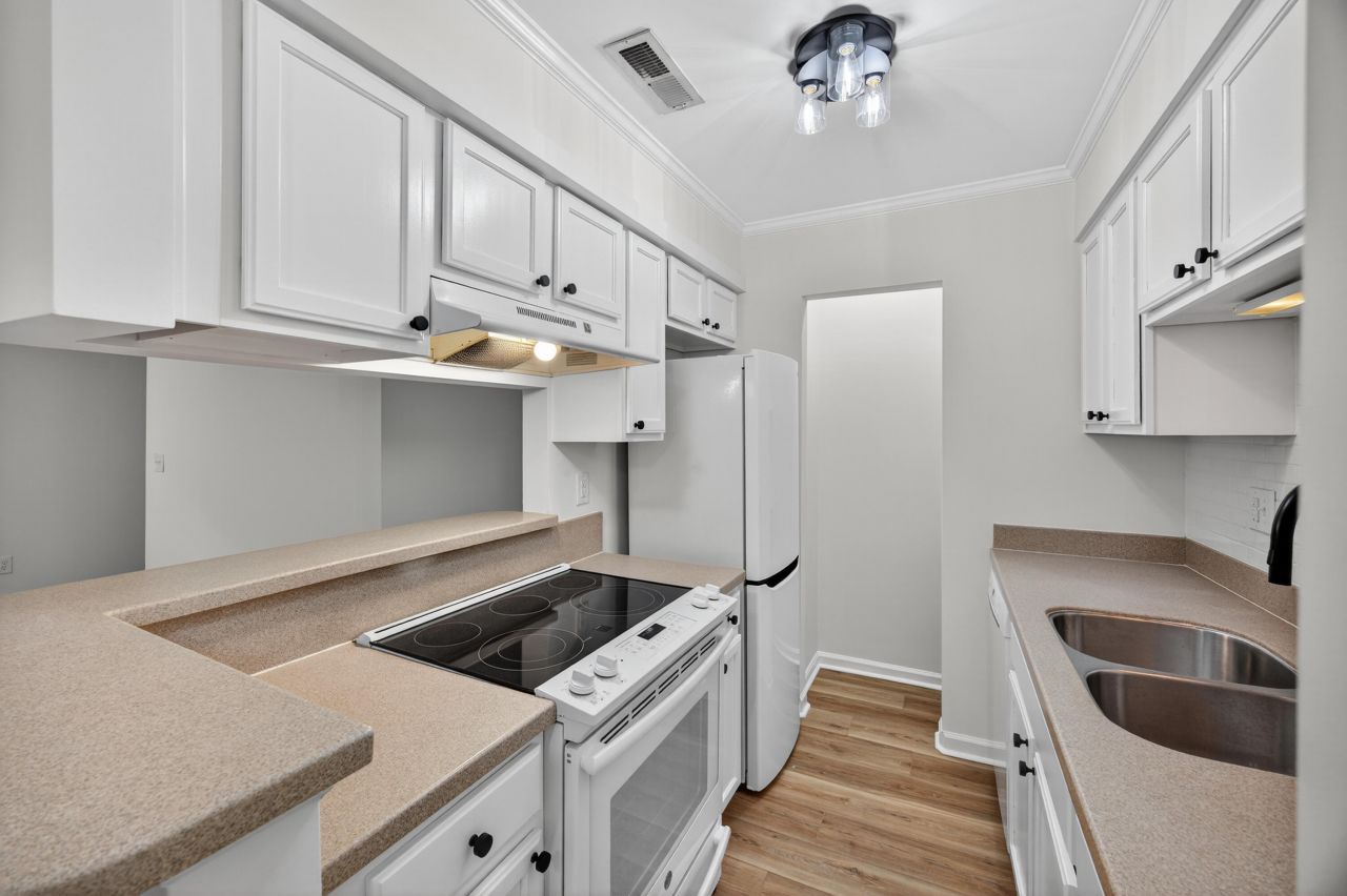 341 W Coleman Boulevard Photo 10