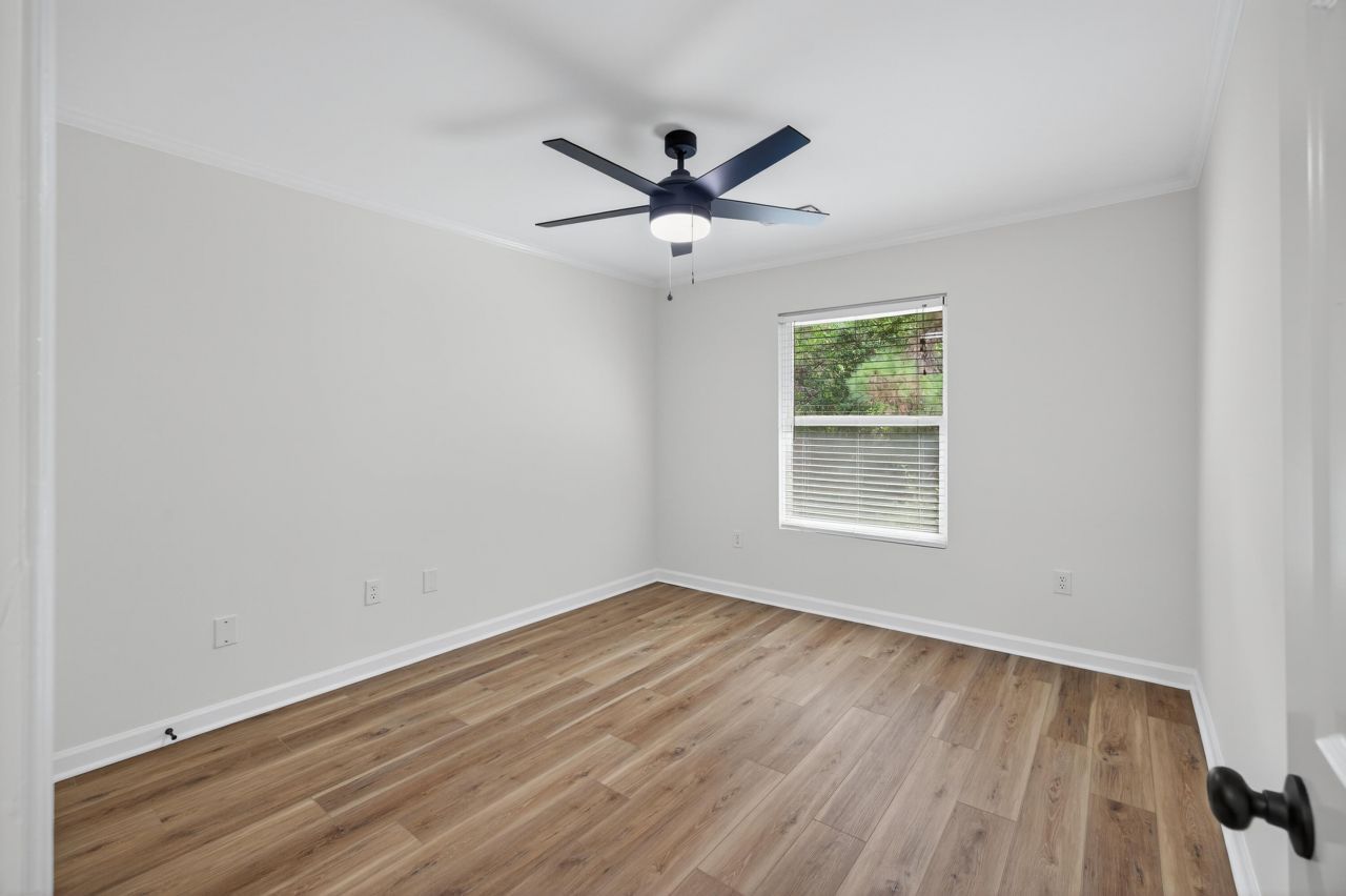 341 W Coleman Boulevard Photo 16