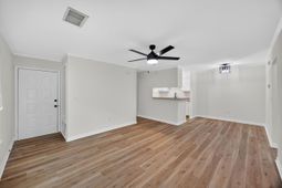 341 W Coleman Boulevard photo 4