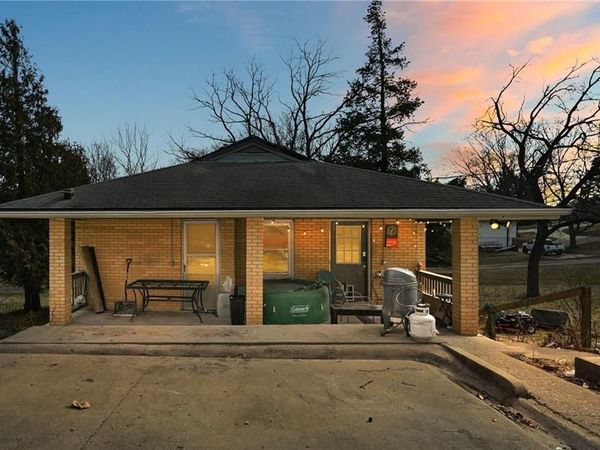 18210 E Union School Road, Independence, MO 64058