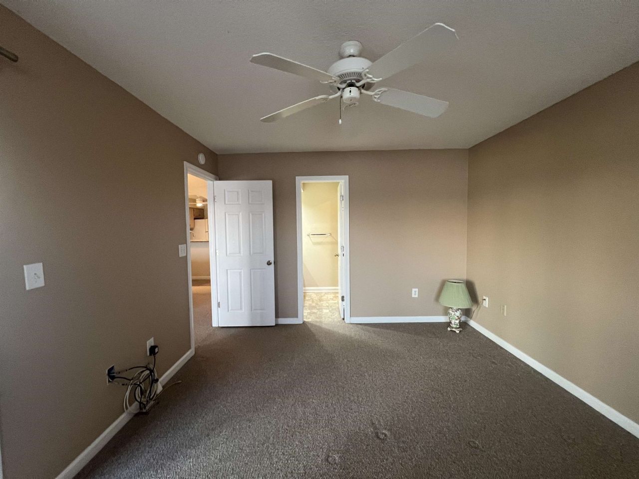 4622 Greenbriar Dr. Photo 11