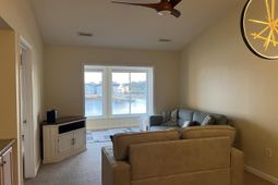 4622 Greenbriar Dr. photo 4