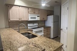 4622 Greenbriar Dr. photo 4