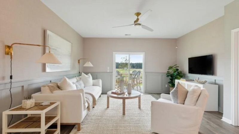 724 Locomotive Place  Photo 3