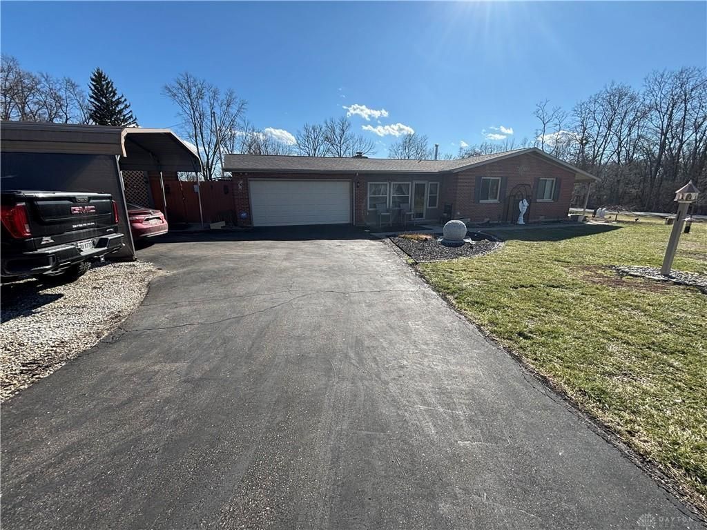 324 Crestway Road, Clayton, OH 45315 Main Photo