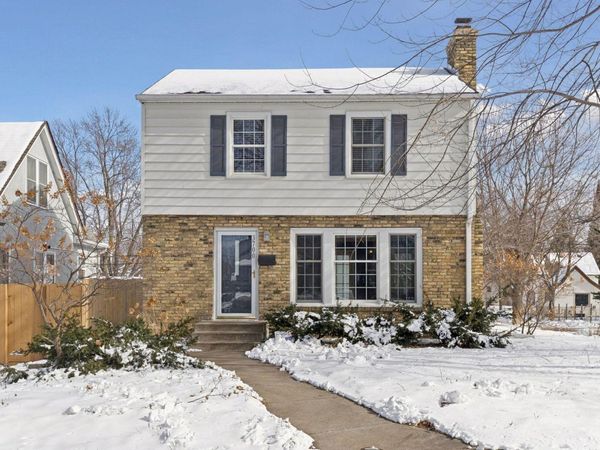 3700 Thomas Avenue N, Minneapolis, MN 55412