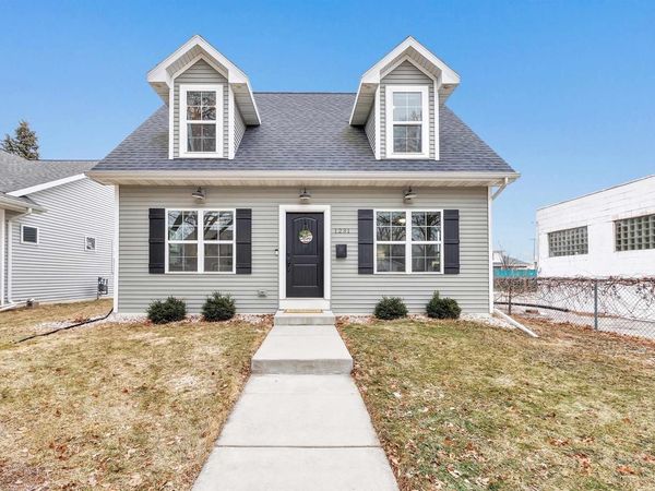 1231 S GREENWOOD AVENUE, Green Bay, WI 54304
