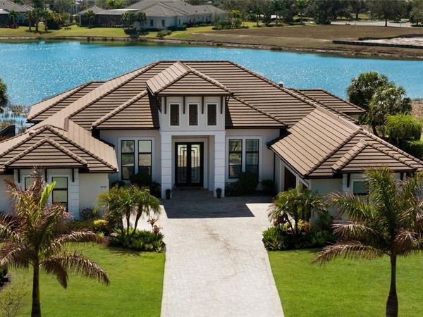 8428 LINDRICK LANE, BRADENTON, FL 34202