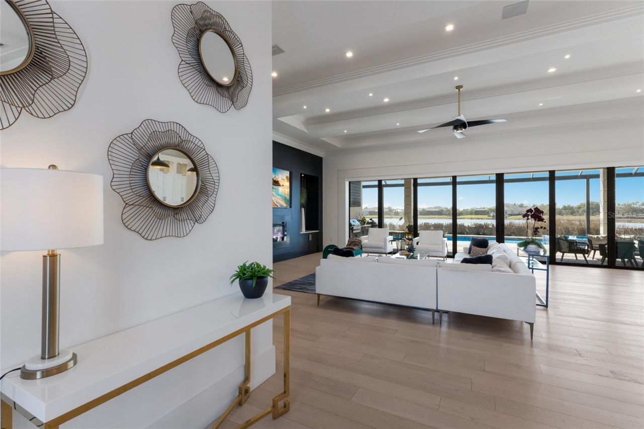 8428 Lindrick Lane, Bradenton, FL 34202 Photo