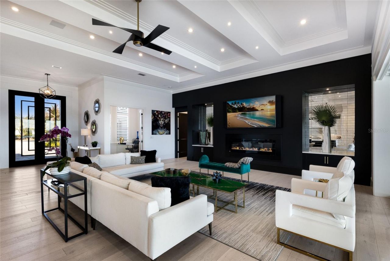 8428 Lindrick Lane, Bradenton, FL 34202 Photo