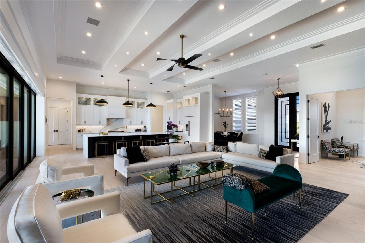 8428 Lindrick Lane, Bradenton, FL 34202 Photo