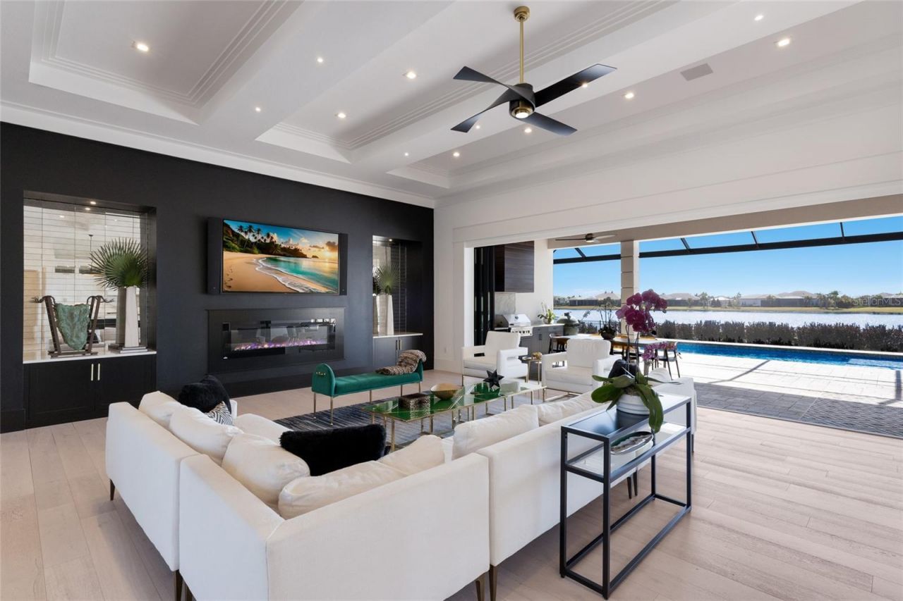 8428 Lindrick Lane, Bradenton, FL 34202 Photo