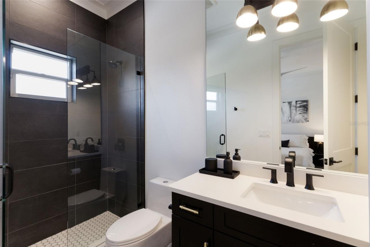 8428 Lindrick Lane, Bradenton, FL 34202 Photo