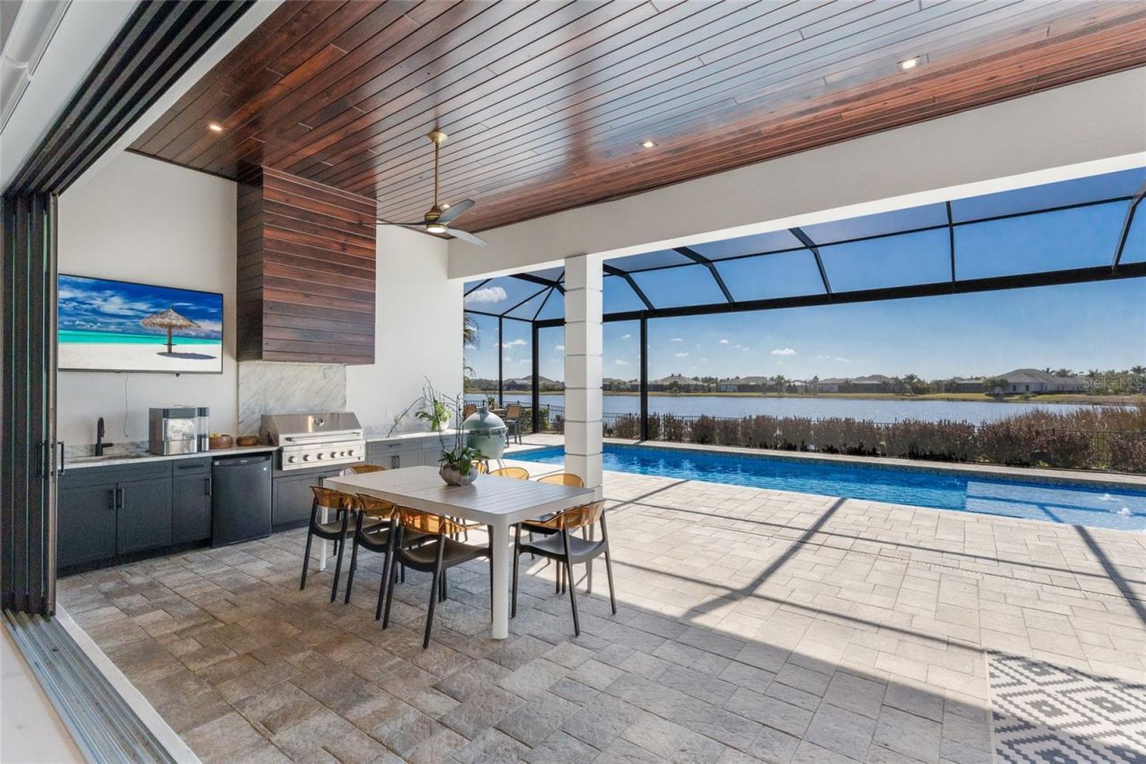 8428 Lindrick Lane, Bradenton, FL 34202 Photo