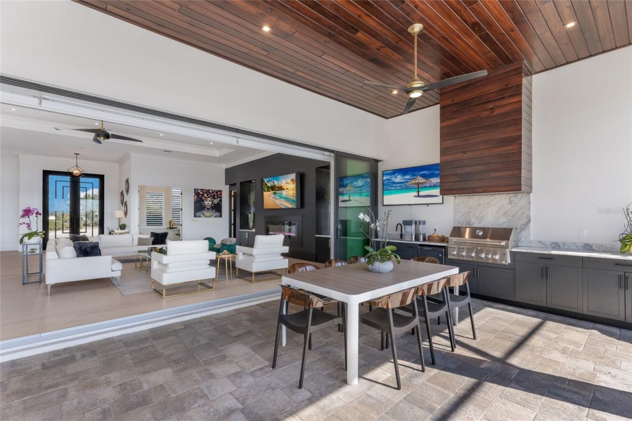 8428 Lindrick Lane, Bradenton, FL 34202 Photo