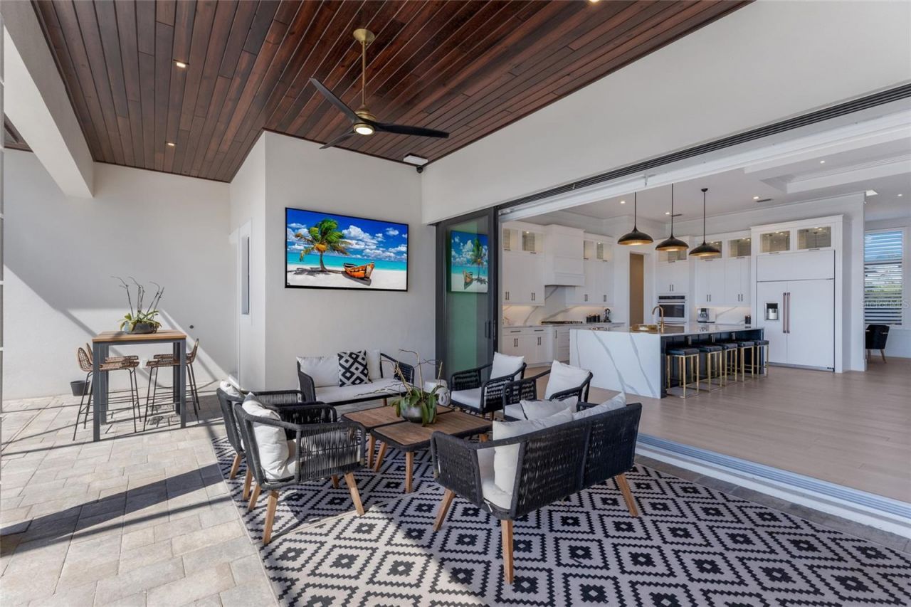 8428 Lindrick Lane, Bradenton, FL 34202 Photo