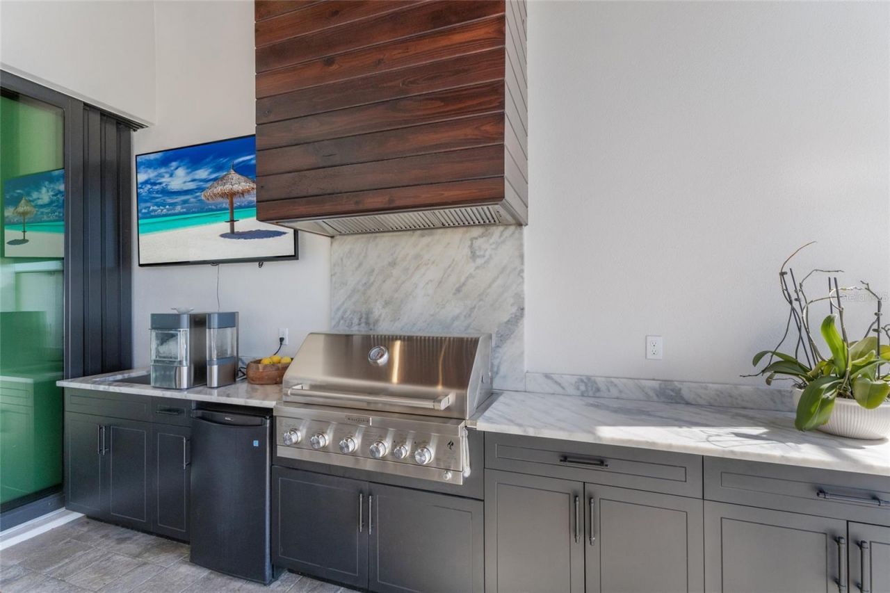 8428 Lindrick Lane, Bradenton, FL 34202 Photo