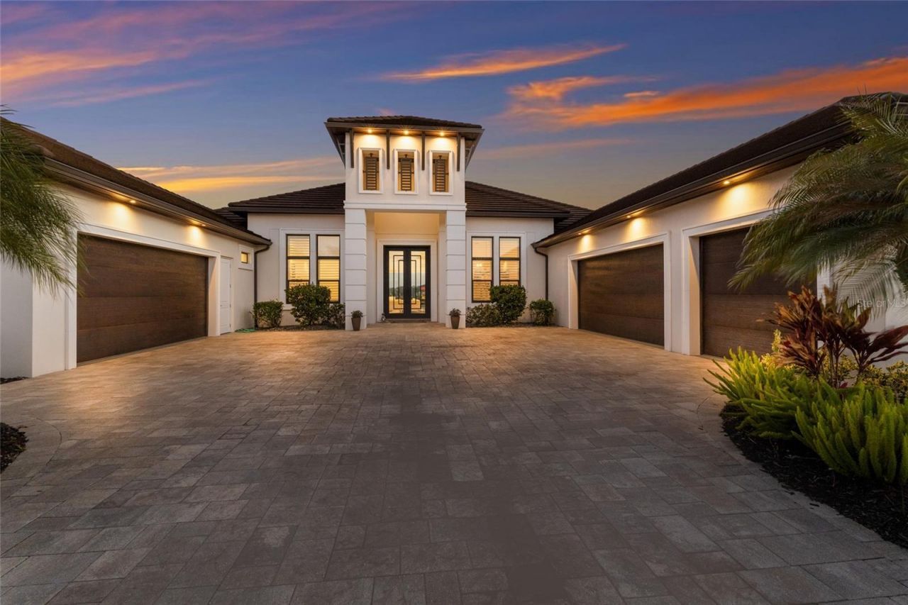 8428 Lindrick Lane, Bradenton, FL 34202 Photo