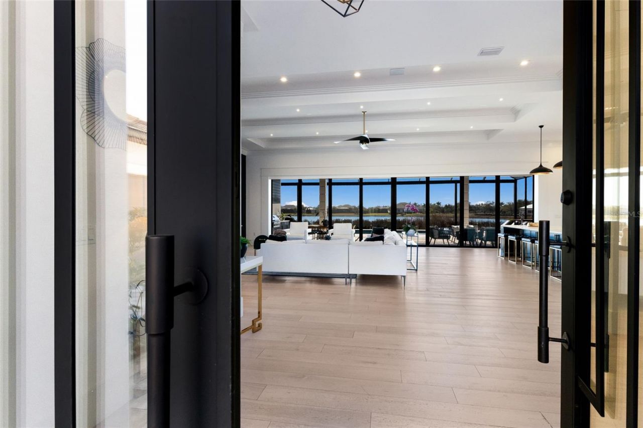 8428 Lindrick Lane, Bradenton, FL 34202 Photo